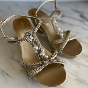 Dress shoes